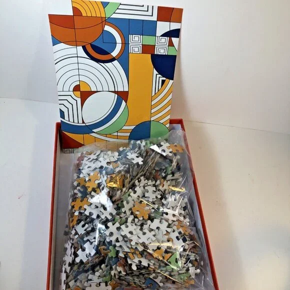 NEW Frank Lloyd Wright Hoffman House Rug Design 1000 Piece Puzzle - Picture 3 of 4